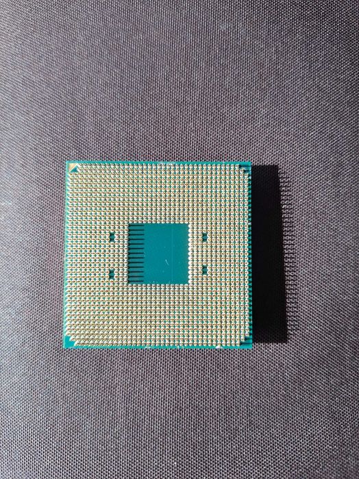 Ryzen 7 ,cooler segotep,16gb RAM,sursa 600w