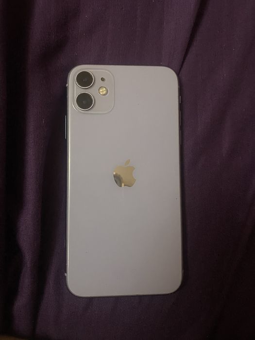 срочно продам айфон 11 на 128гб