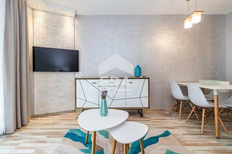 Двустаен, луксозно обзаведен апартамент под наем, с подземно паркомяст