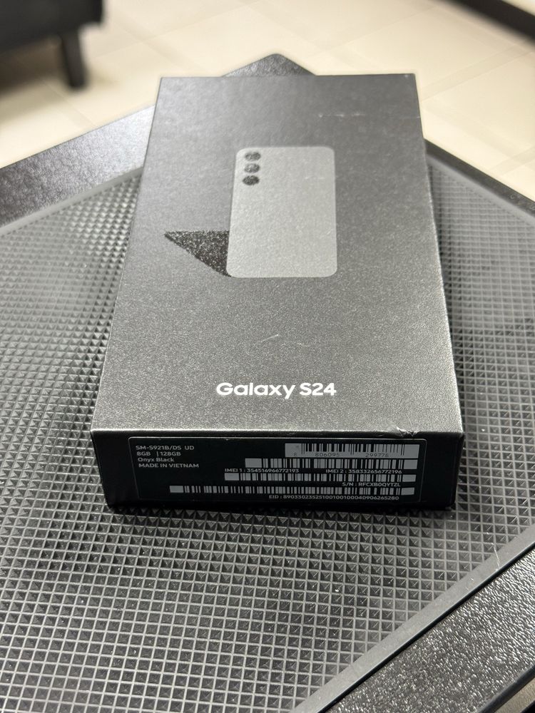 Samsung Galaxy S24,Onyx Black,128GB *ЧистоНов*
