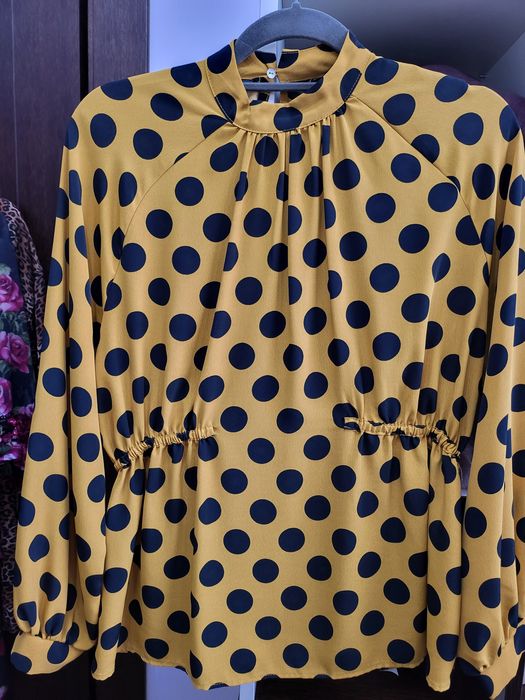 Bluza Zara în stare bună