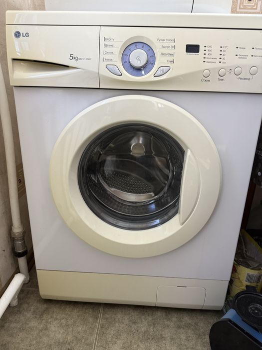 Продам стиральную машину LG