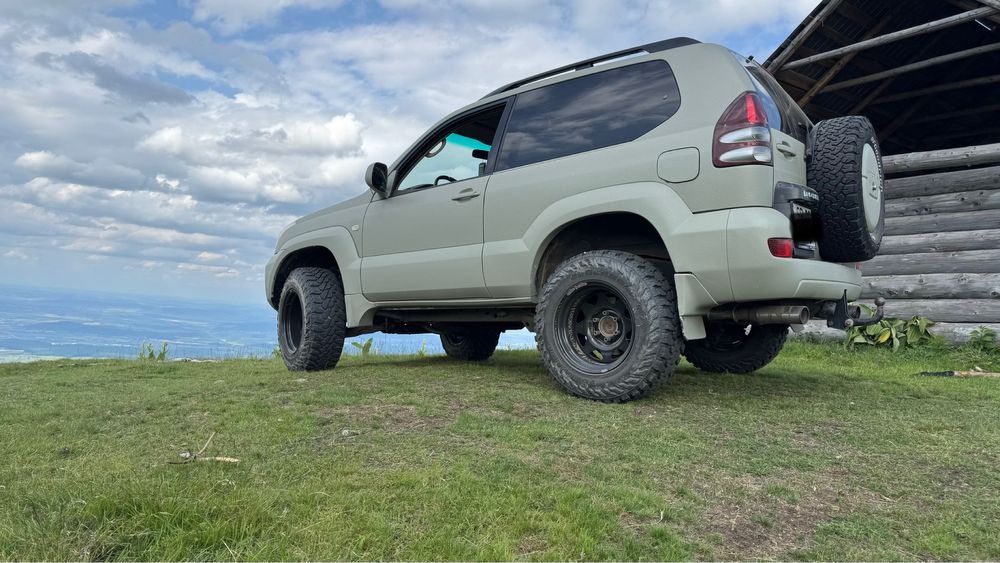 Toyota Land Cruiser 125