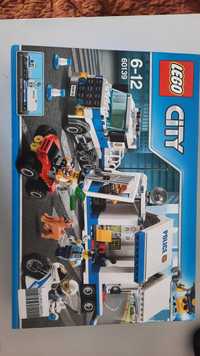 Lego City полицейский трак 60139