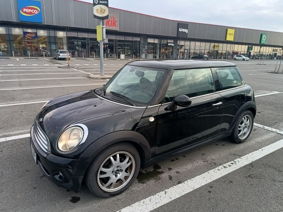 Mini Cooper One 2010