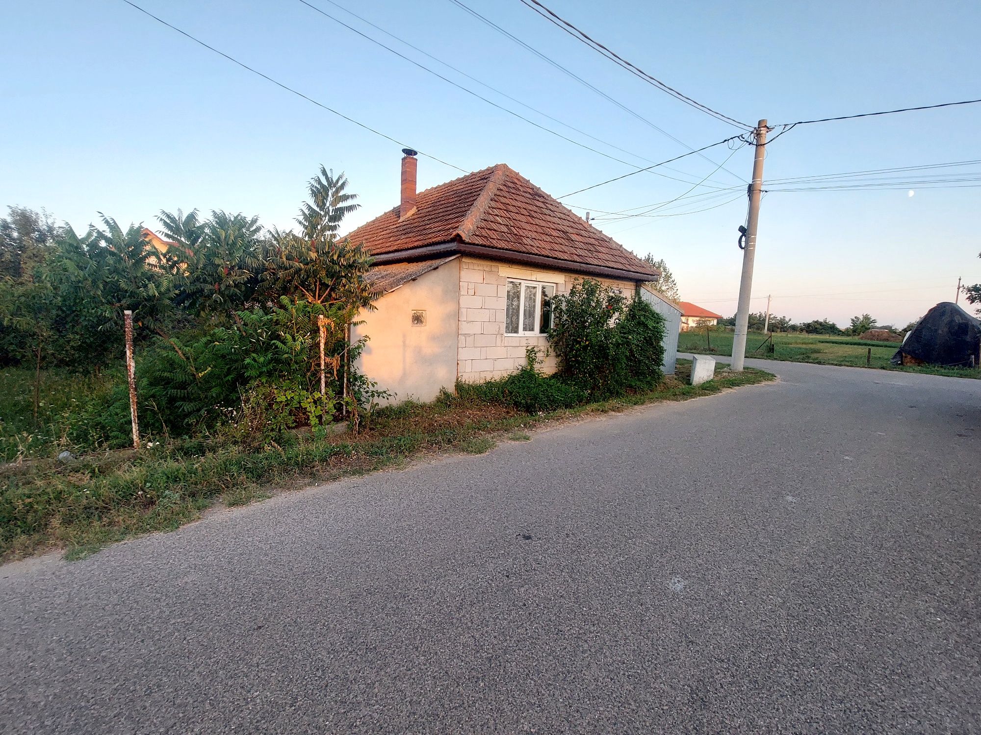 Vând casă în comuna Zădăreni