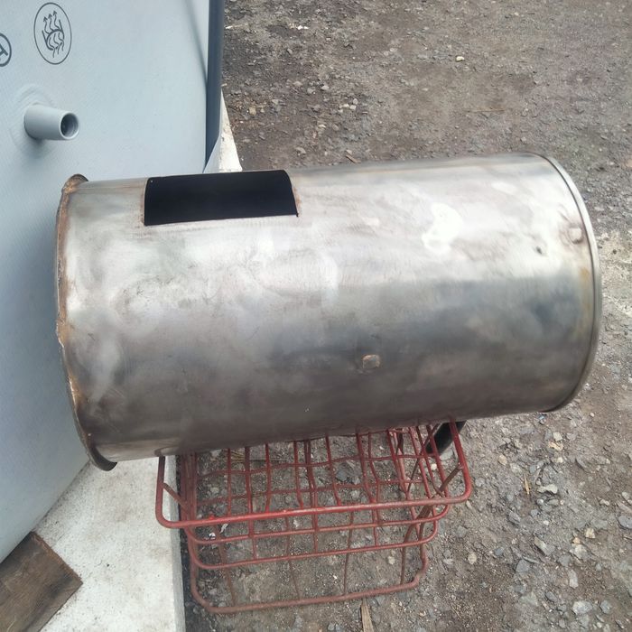 Продам расширительный бачок