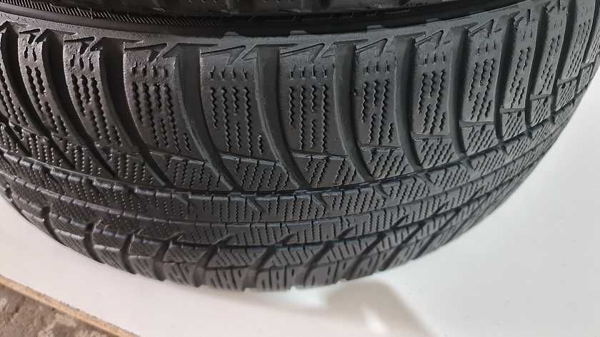 225/40/18 92V 225 40 18 BRIDGESTONE CP N10159 M+S