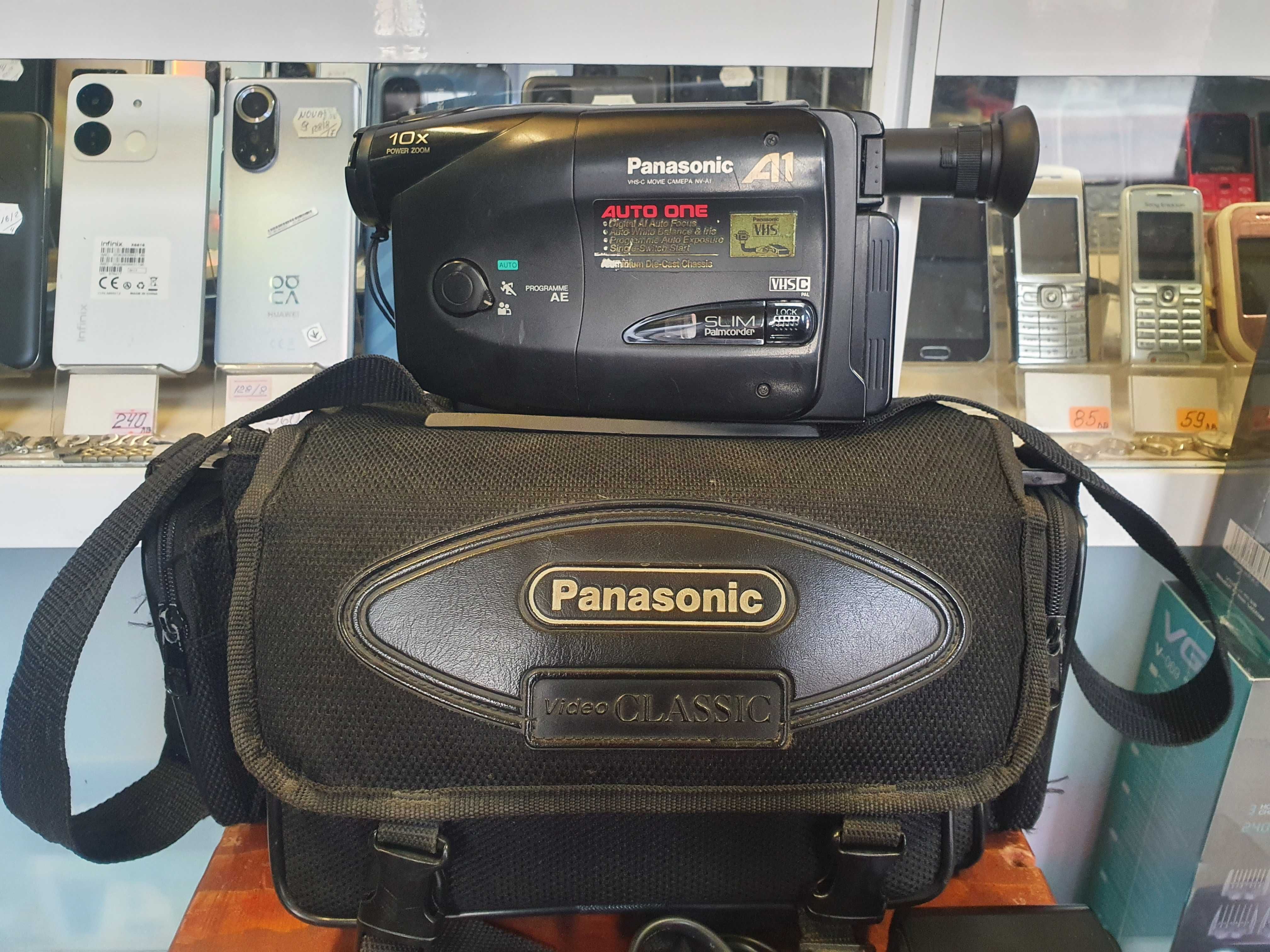 Видеокамера Panasonic NV-A1EN Пълен комплект. Със всички принадлеж