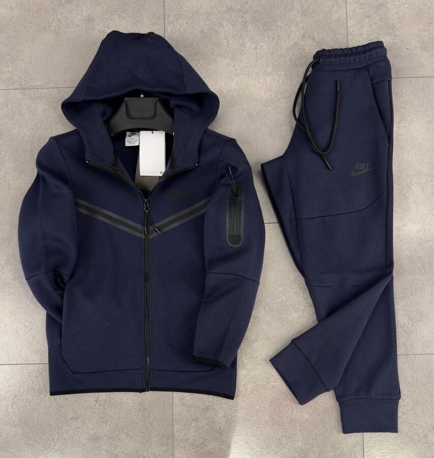 Детски екипи Nike Tech Fleece в 12 цвята 10г до 15г