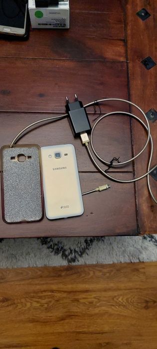 Vând 3 telefoane Samsung J7,J5,J3
