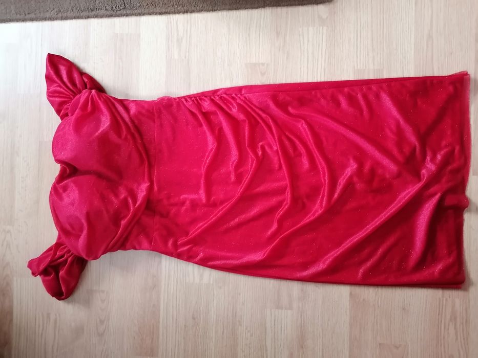 Vând rochie mărime 42/xl