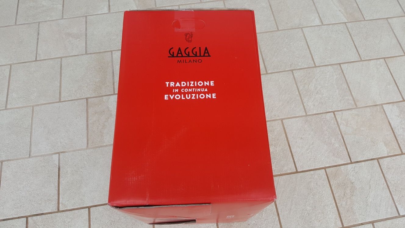 Espressor Gaggia R18523/01 Carezza Style Cod Produs: 886852301010