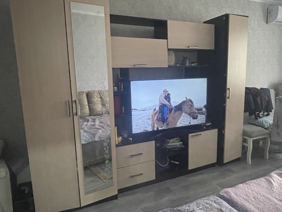 Продам стенку срочно