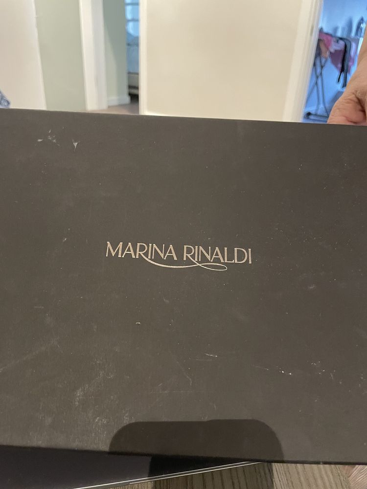 Продам итальянские босоножки Marina Rinaldi!