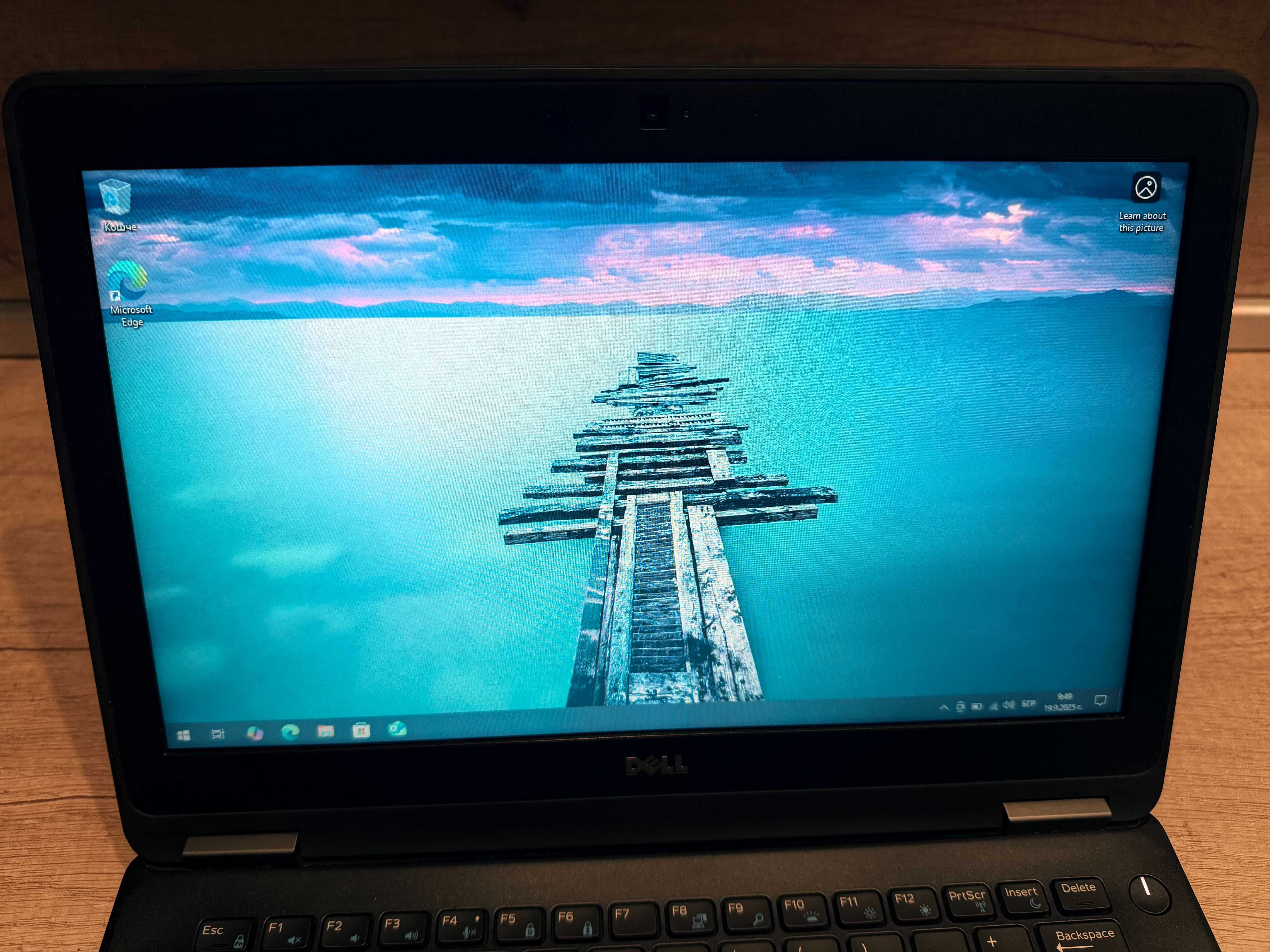 Dell Latitude E7270, SSD, Windows 10 - готов за употреба