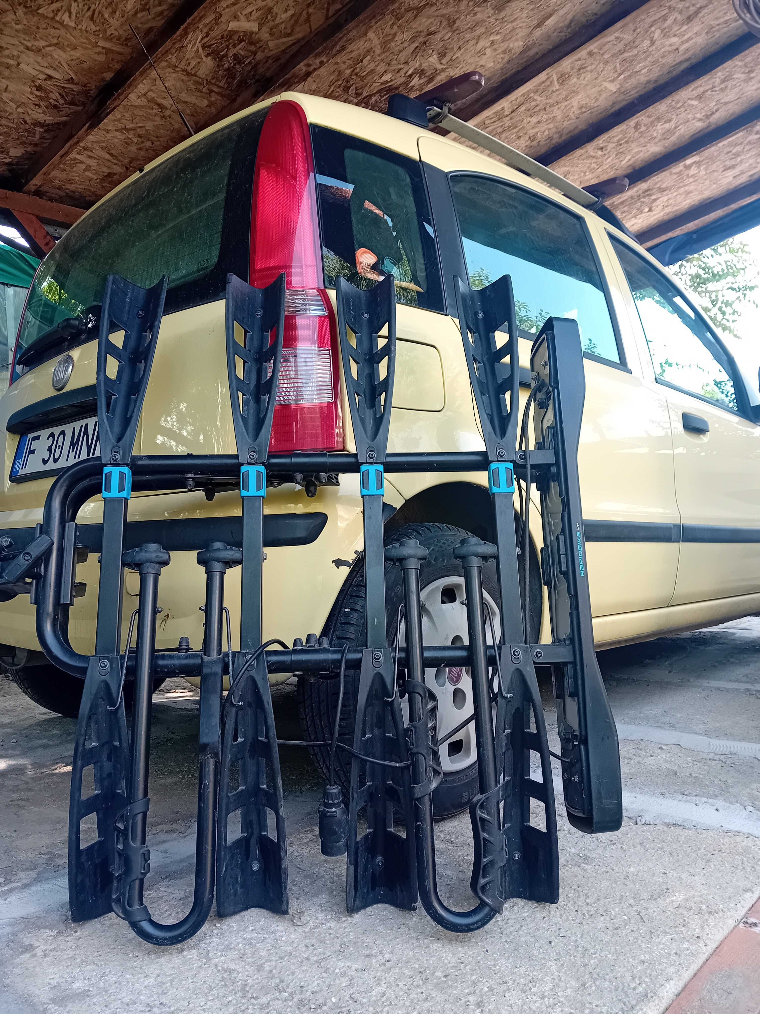 Suport 4 bicicĺete Norauto carlig