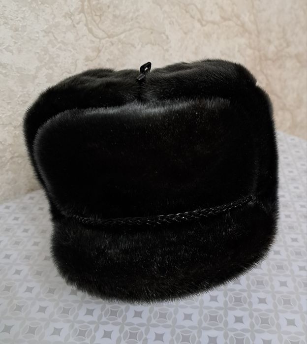 Продаю мужскую шапку, натуральный мех, размер 60