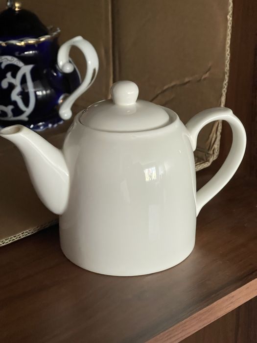 Чайник белый заварочный