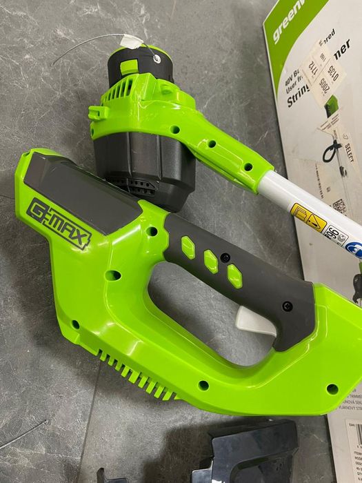 Motocoasa Greenworks 40V G40LT - -A-