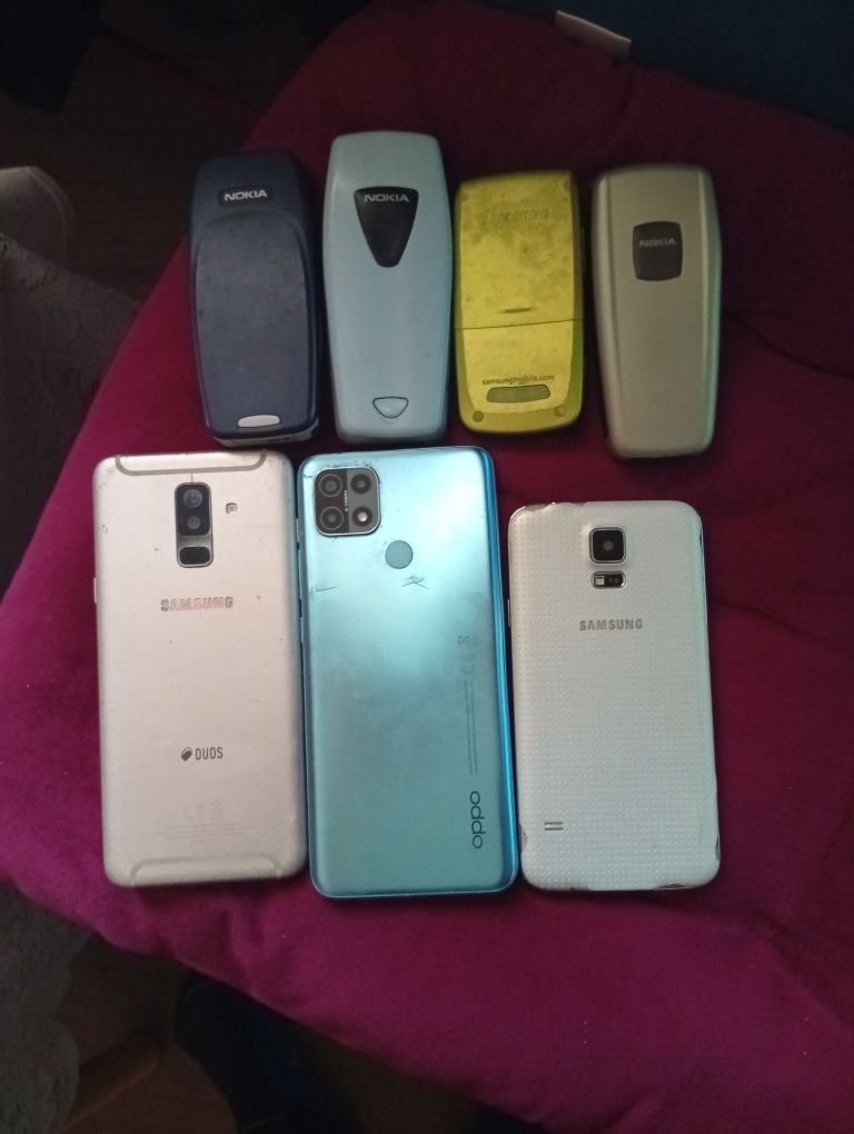 Vând Telefoane pentru piese