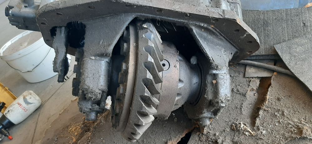 Продава се деференциал за МАН 3