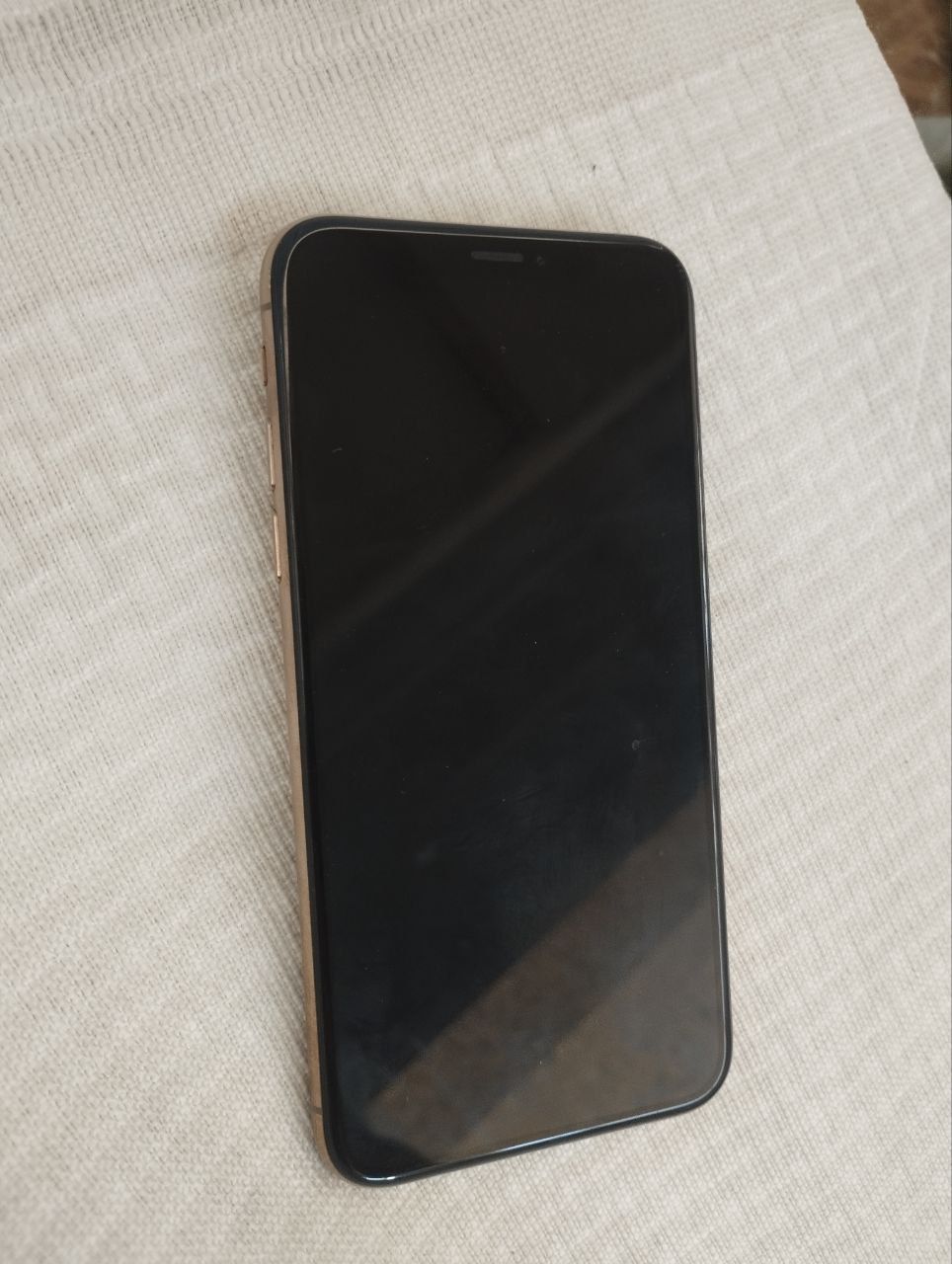 Iphone xs 64tali 73 yomkus