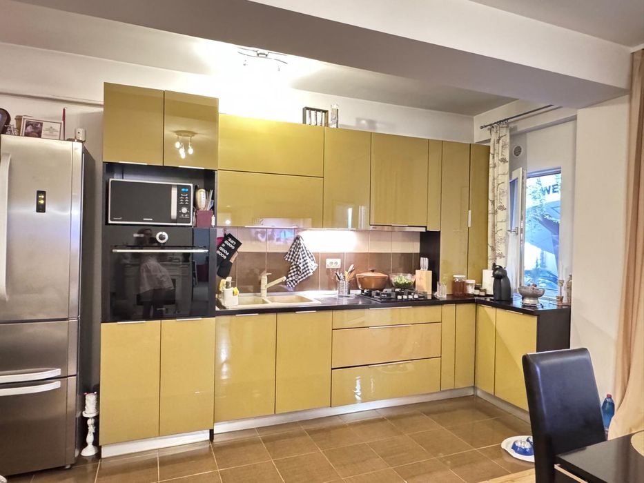 PROPRIETAR - Vand Ap. 4 camere Str. Rezervelor 70 Militari Residence