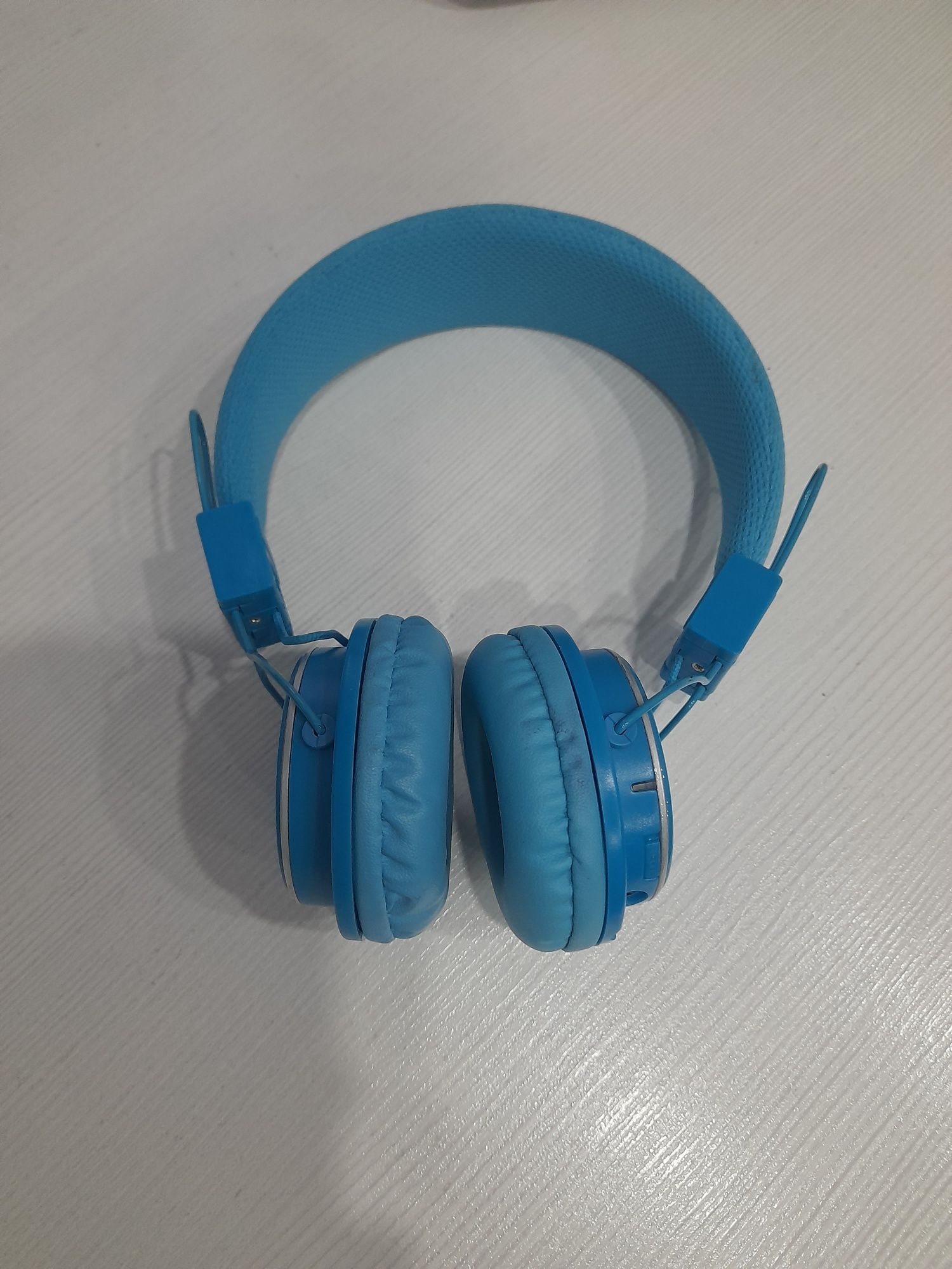 Продам наушники Bluetooth