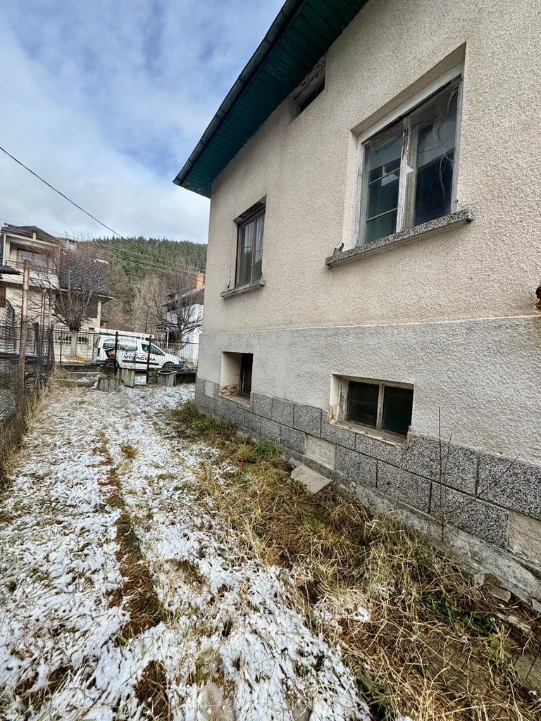 Продава се Къща в Самоков - 140 кв.м за 408 €/кв.м - Снимка #1