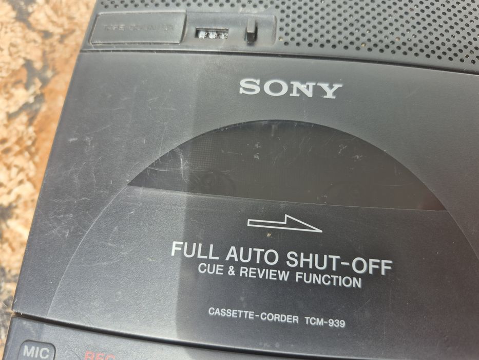 Casetofon player deck marca Sony model TCM - 939