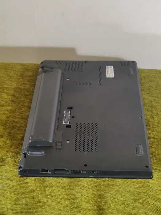 Laptop Lenovo Thinkpad X240, Intel i5 4200u, ssd Samsung, RAM 8 GB