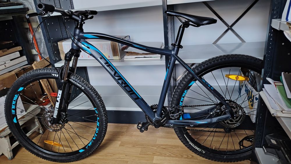 Vând MTB Devron Riddle 27.5