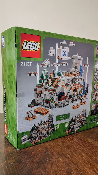 LEGO Minecraft 21137 The Mountain Cave