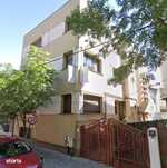 Piata Muncii-Decebal, vila singur curte ,14 camere