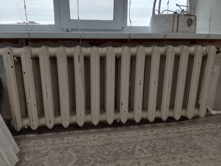 Продам Радиатор .