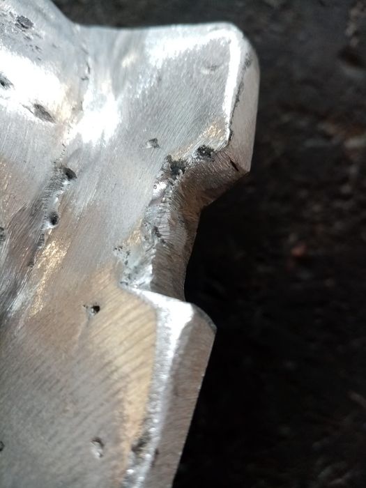 Executăm suduri în aluminiu.