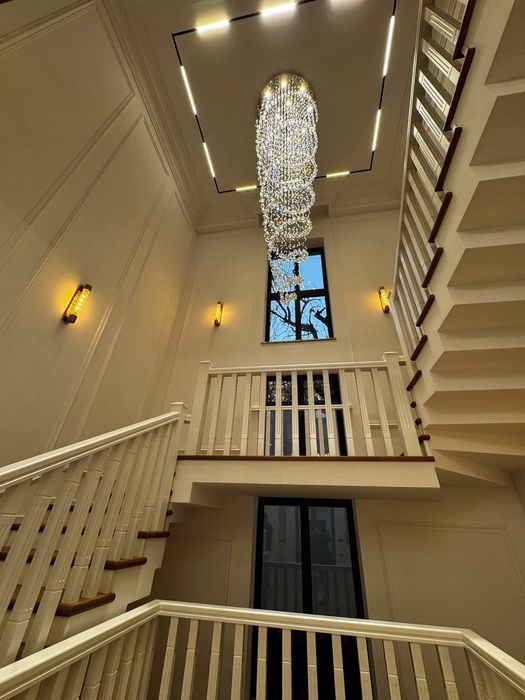 Продается дом 7 комнат, ор-р: ул. Севастопольская, 530м²