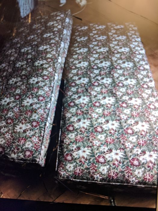 Două saltele 80/200 pt pat 160/200 și două noptiere