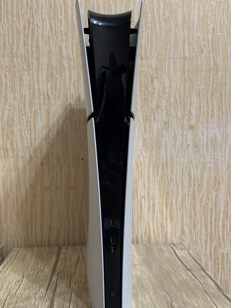 Продам PlayStation 5 – идеальное состояние