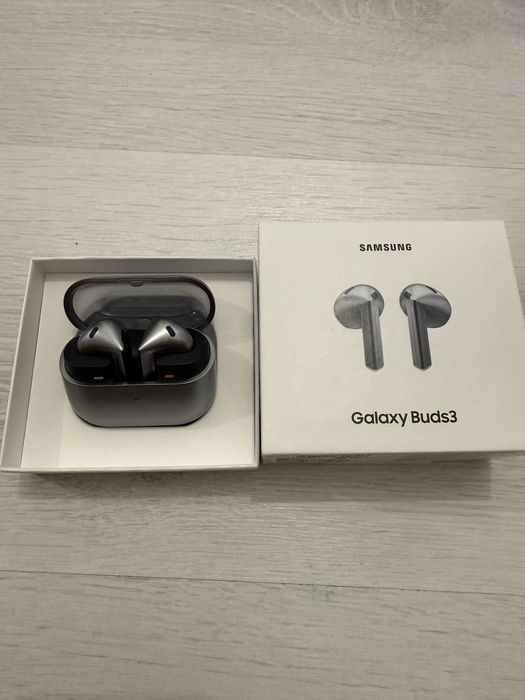 Samsung galaxy Buds 3 ca noi