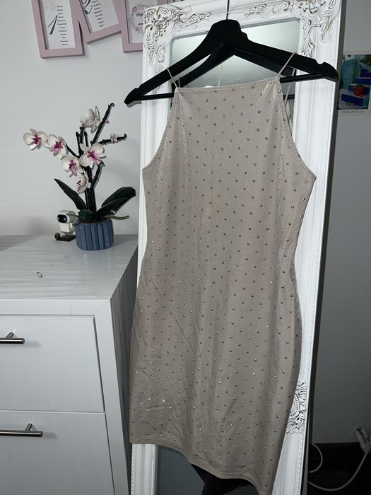 Рокля H&M с камъчета