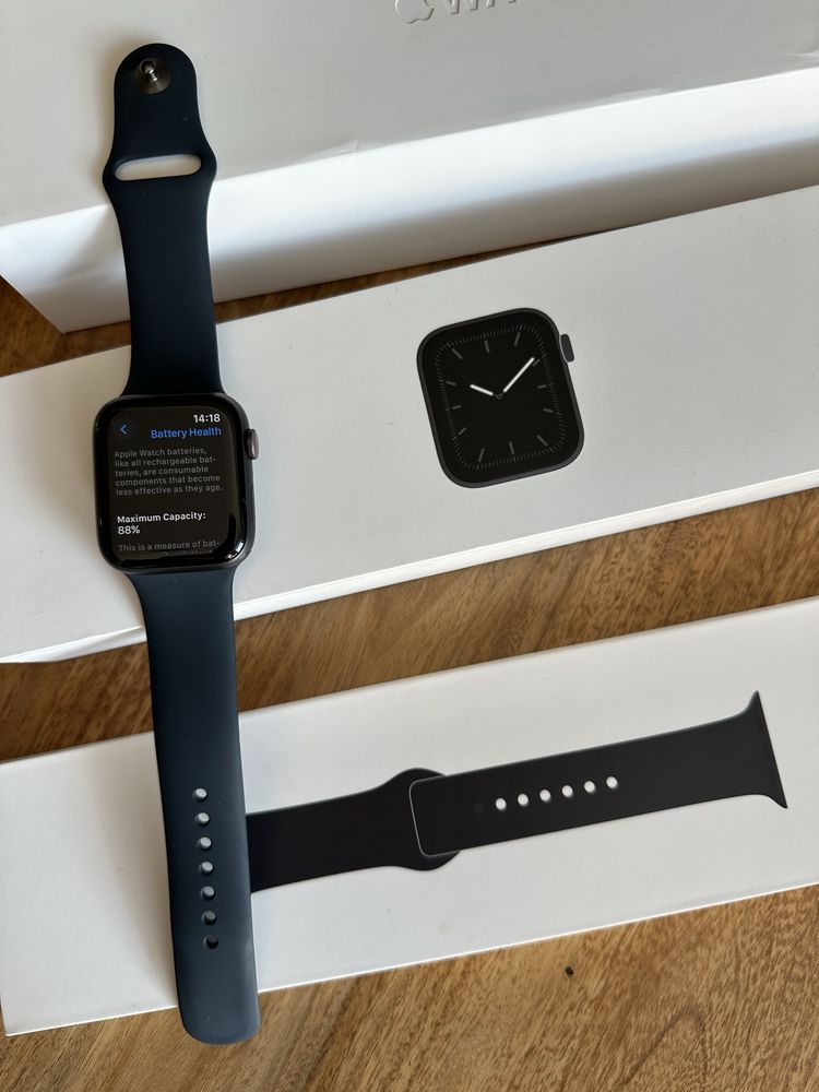 Apple Watch Series 5 GPS+LTE 88%Bat 44mm