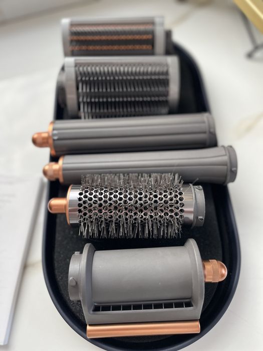 Dyson airwrap nou nout