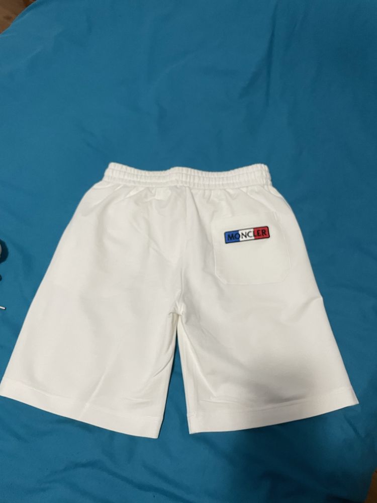 Pantaloni scurti Monclear