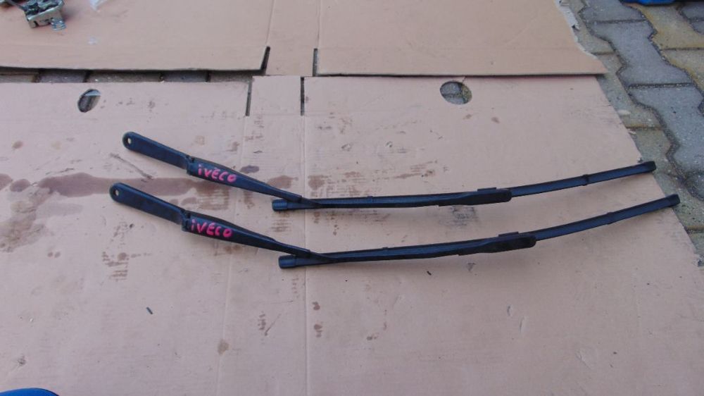 Brate stergatoare parbriz Iveco Daily 6 an 2016-2022 dezmembrez iveco 2.3 euro 6