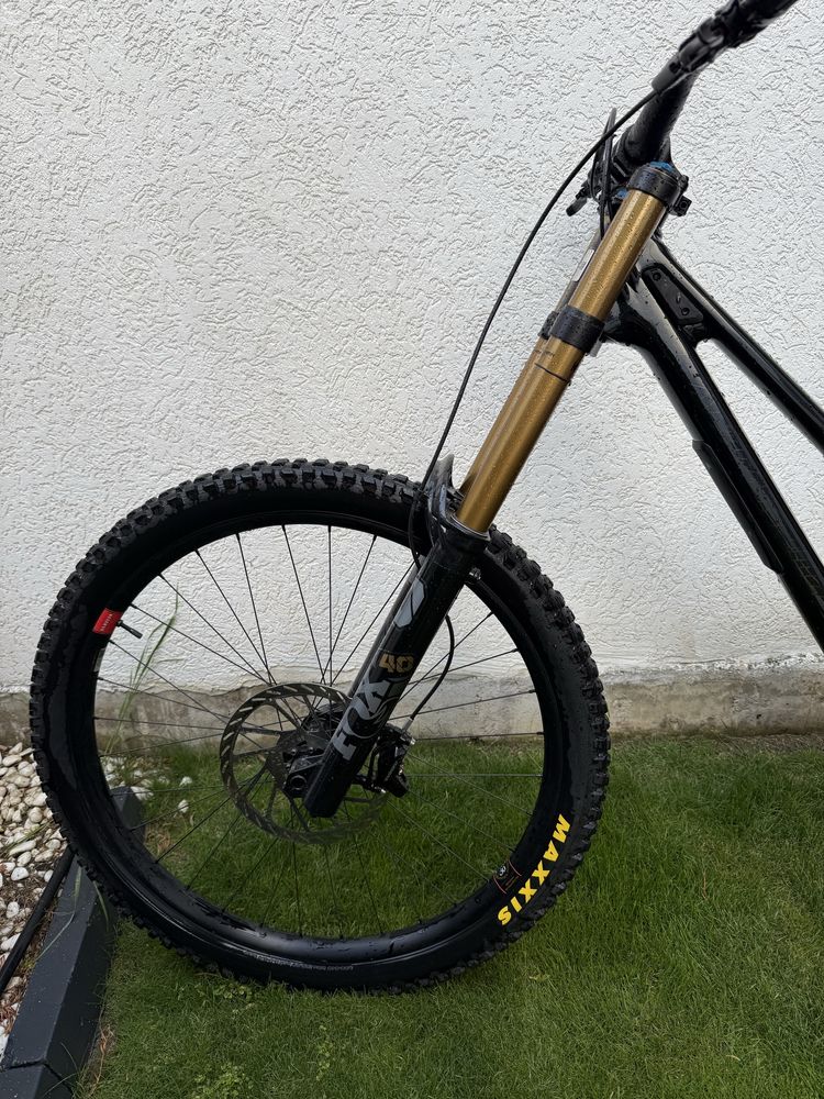 Santa Cruz V10.8 Carbon CC- X01 Kit ( М )