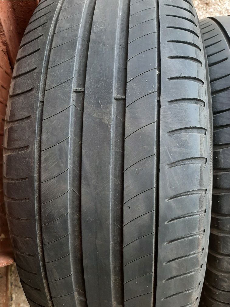 Продам шины 215/60/17 мишелин