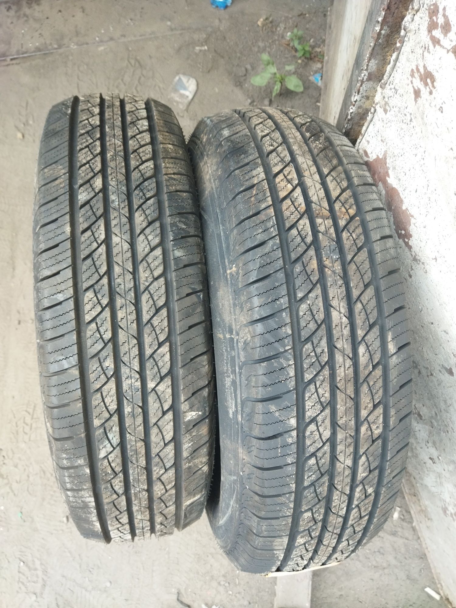 Шины 225/75/16 пара всесезонка