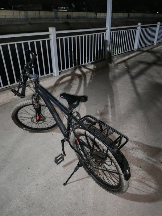 Продам велосипед в хорошем состояние ему год